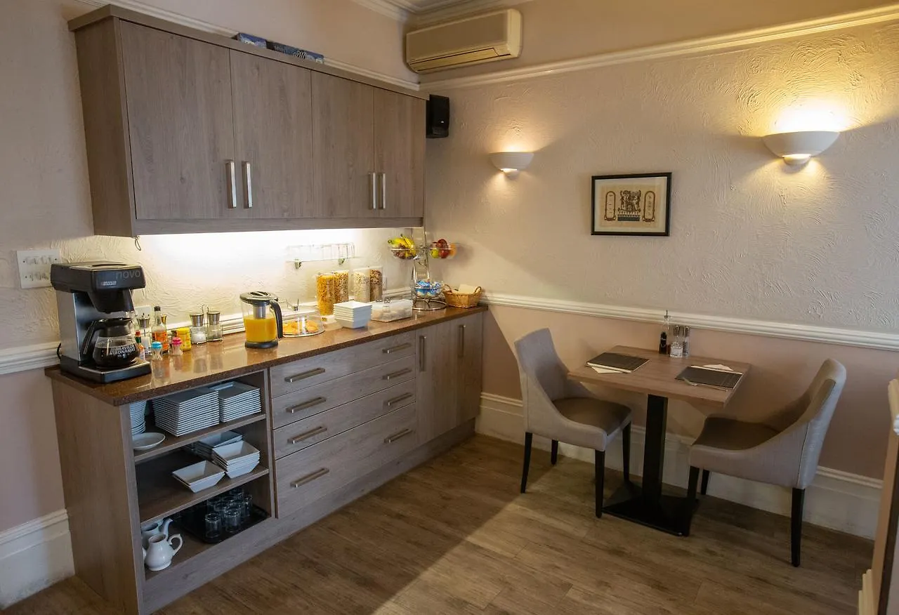 Corner House Hotel Gatwick With Bookable Holiday Parking Horley